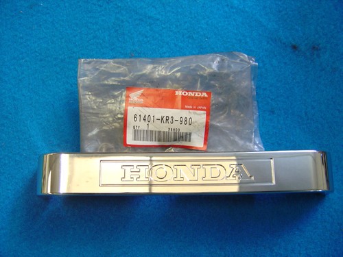 Cache honda sur té inférieur - sur,