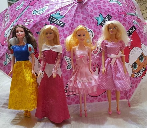 Barbie lot - of,