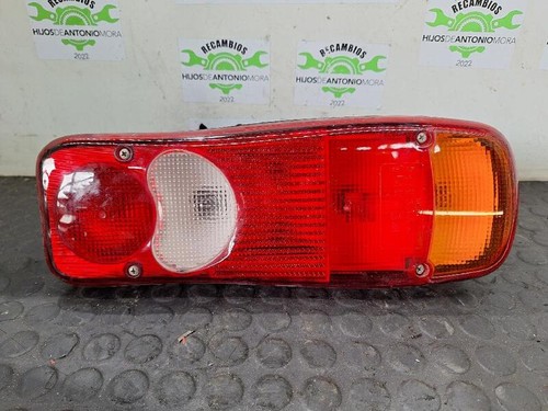 Faro posteriore destro nissan - faro,