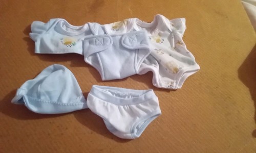 Vestiti per bambole adatti - vestiti,