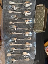 set di cucchiai da 12