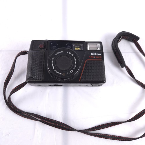 Nikon one touch point and - point,
