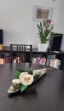 centrotavola moderno con fiore grande Di Seta