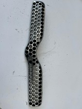 MASCHERINA ANTERIORE PER TOYOTA Yaris Serie (03>05)