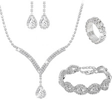 Parure Gioielli Set per Donna Collana Con Pendente Orecchini Bracciali E Anelli 