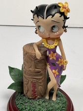 Figurina Betty Boop con Totem