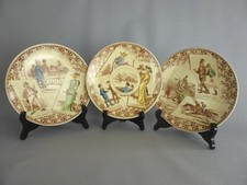 LOTTO DI 3 PIATTI DECORATIVI