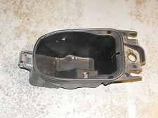 VANO SOTTO SELLA PER YAMAHA XQ MAXSTER MBK THUNDER 150 DEL 2001 (e21244)