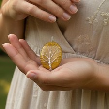 Collana con ciondolo albero