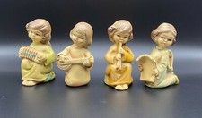 Vintage Christmas Kneeling
