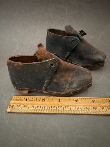 Coppia scarpe antiche fatte - scarpe,