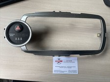 cornice rivestimento radio e pulsante luci d’emergenza toyota yaria