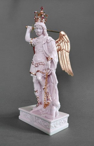 Statua san michele arcangelo - michele,