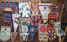 Set 15 Gagliardetti Vintage