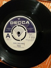 TRIBAN   Black Paper Roses