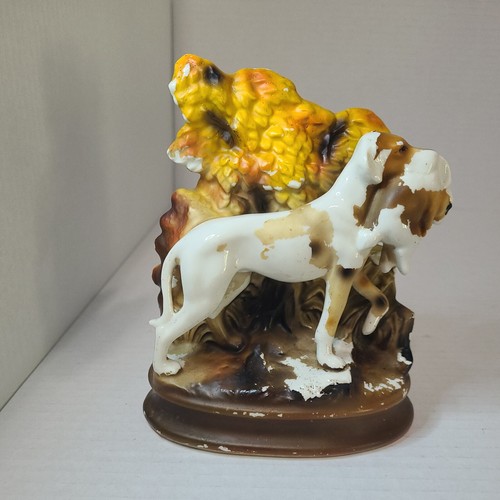 Vintage hunt scene figurine - hunt, figurine-