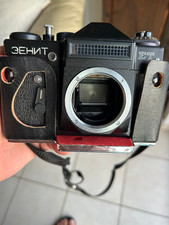 corpo macchina fotografica ZENITH + custodia