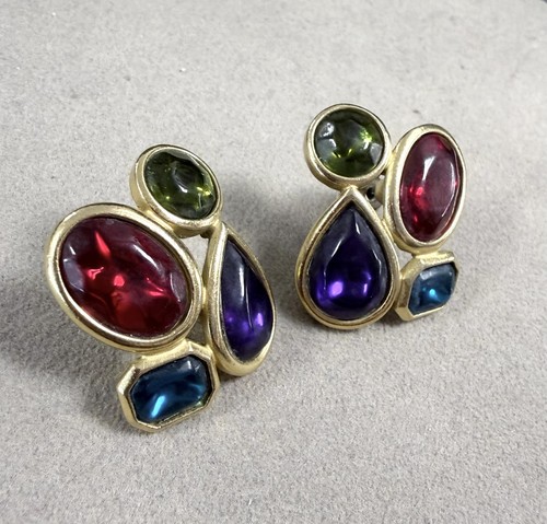 Boucle oreille clip - d'oreille, trifari