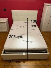 Camera da letto completa con