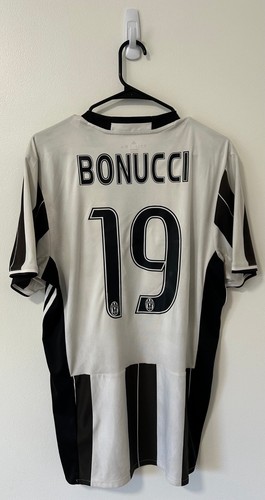 Juventus home 2016 bonucci - juventus, 2016/17