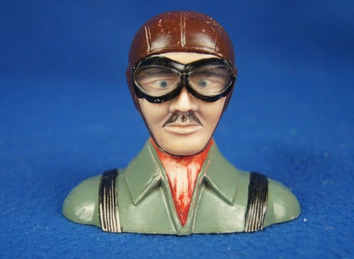 Busto pilota aereo modello