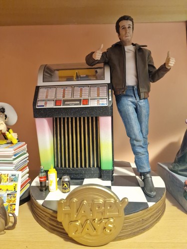 Statua figure fonzie happy - statua,