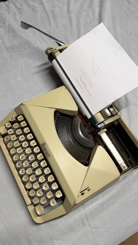 Vintage macchina scrivere - da,
