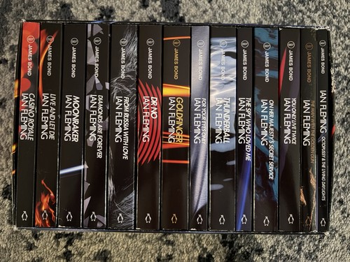 James bond 007 book box - james,