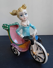Statuetta vintage, Triciclo
