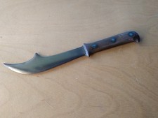 Tagliacarte a forma di