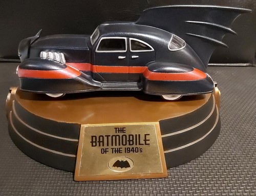 Direct 1940s batmobile - dc,