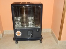Stufa a combustibile liquido