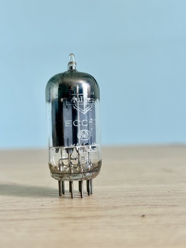 1953 1954 mullard ecc83 - o,