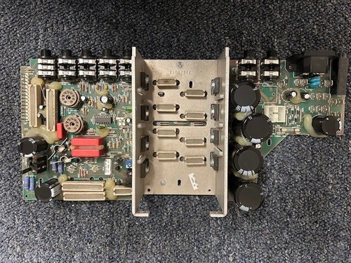 Amplificatore/alimentatore