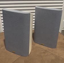 2 altoparlanti surround Jamo 100 II (bianco incl staffe di montaggio). Prodotto in Danimarca.