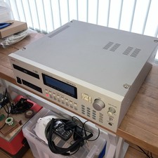 AKAI CD3000i campionatore