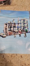 Lego Police Station 7498 99%