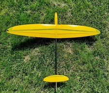 Aliante radiocomandato DLG F3K MALIBU aliante termico lancio manuale 1 m. campata alare.