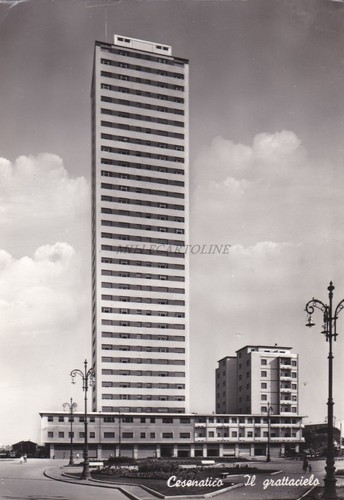 Cesenatico il grattacielo - il,