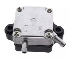 Pompa carburante 835389A2 per fuoribordo Mercury Mariner 8 9.9 13.5 15 HP 4 tempi 2 cilindri