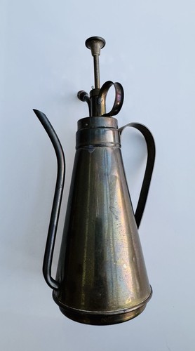 Antico spruzzatore ottone - in,