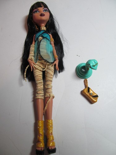 Bambola monster high - monster, cleo