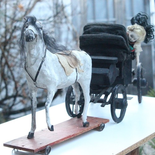 Antica carrozza cavallo anni