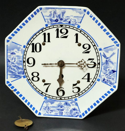 Vecchia orologio meccanico - vecchia,