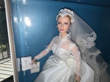Barbie Mattel 2011 Grace Kelly la sposa bambola di pietra di seta etichetta oro nuovo con scatola