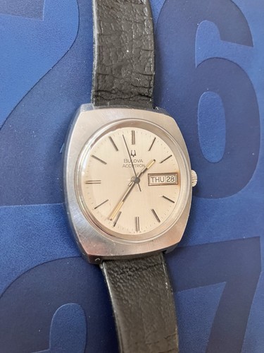 Bulova accutron cal 2182 non - accutron,