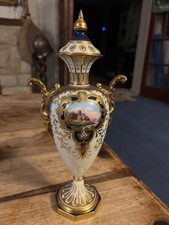 Antico vaso dorato con