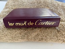 Les Must de Cartier Book