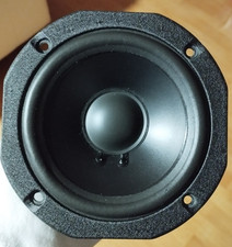 1 x JBL 705 G midrange per JBL