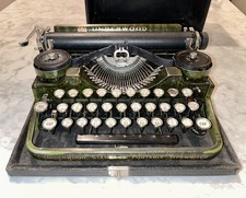 Macchina da scrivere portatile